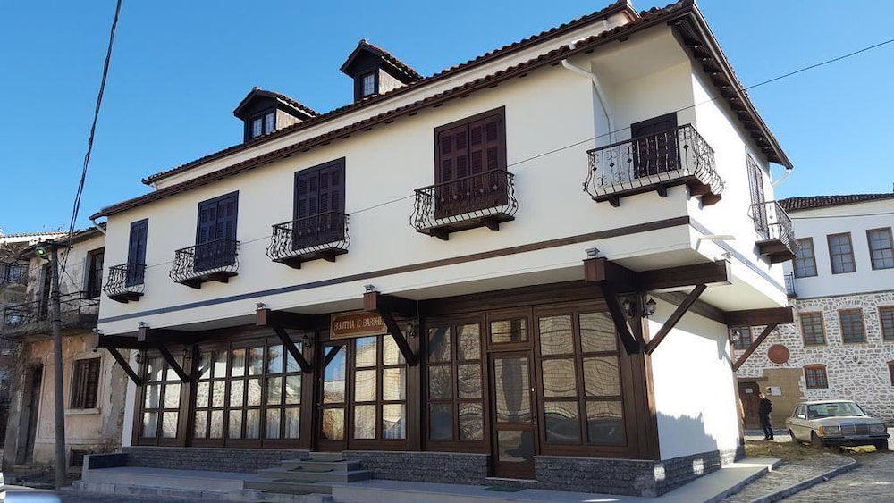 Hotel Hotel Bujtina E Bardhe