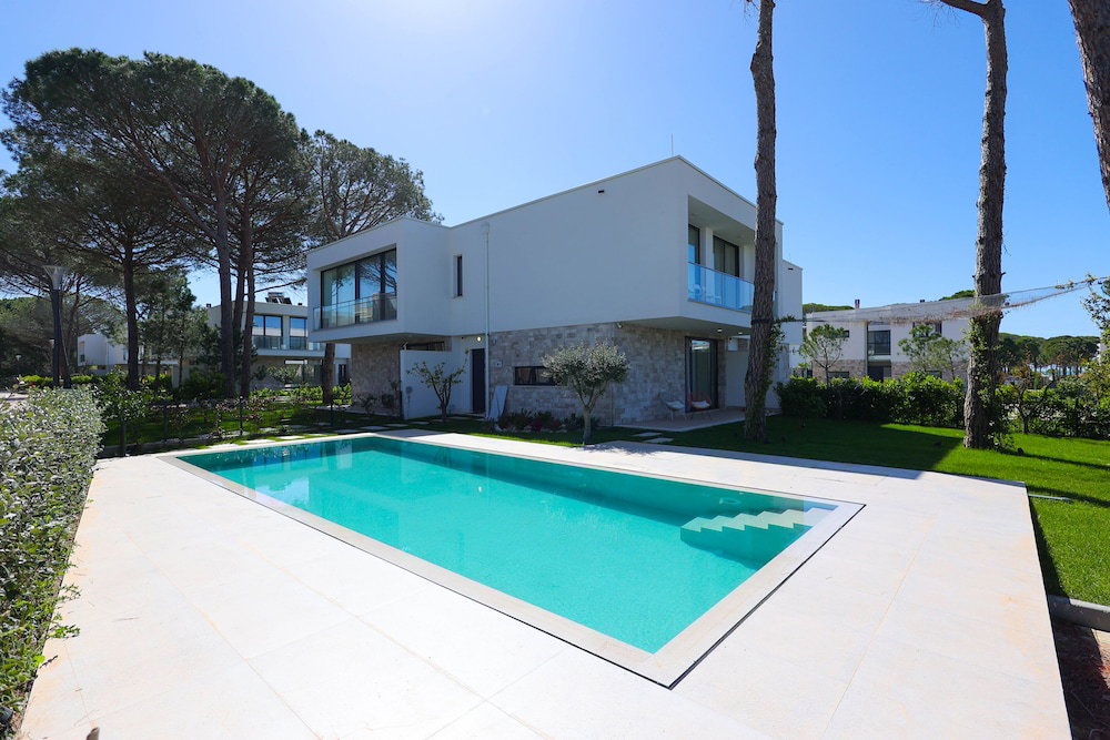 Hotel Sanpietro Vacation Rentals