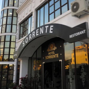 Hotel Hotel Sorrente cazare Golem