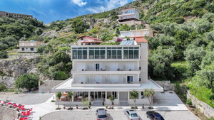 Hotel Seaview Bunec cazare Lukove