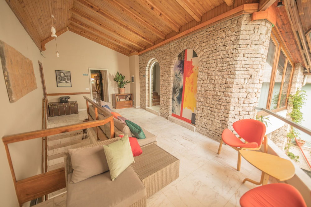 Hotel Mosaic Home - Hostel