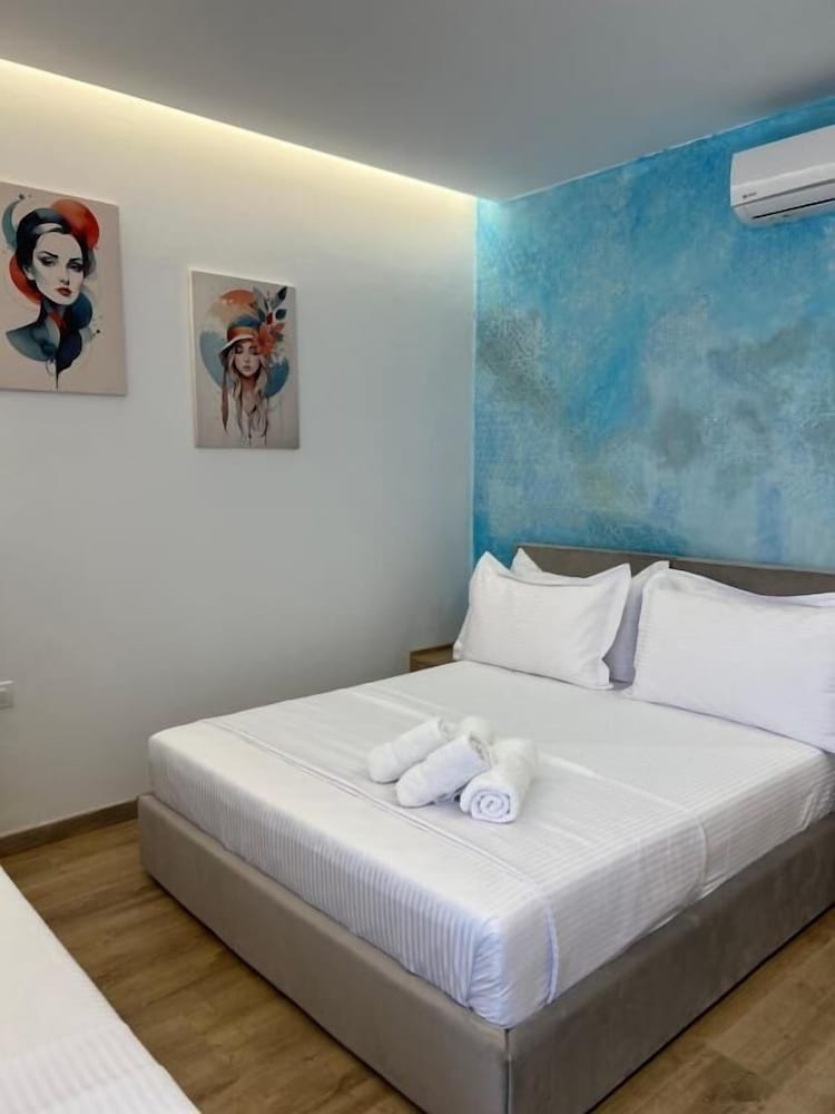 Emar Beachfront Hotel Ksamil