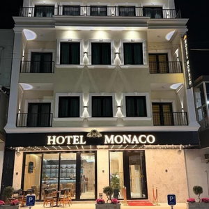Hotel Hotel Monaco cazare Kamez