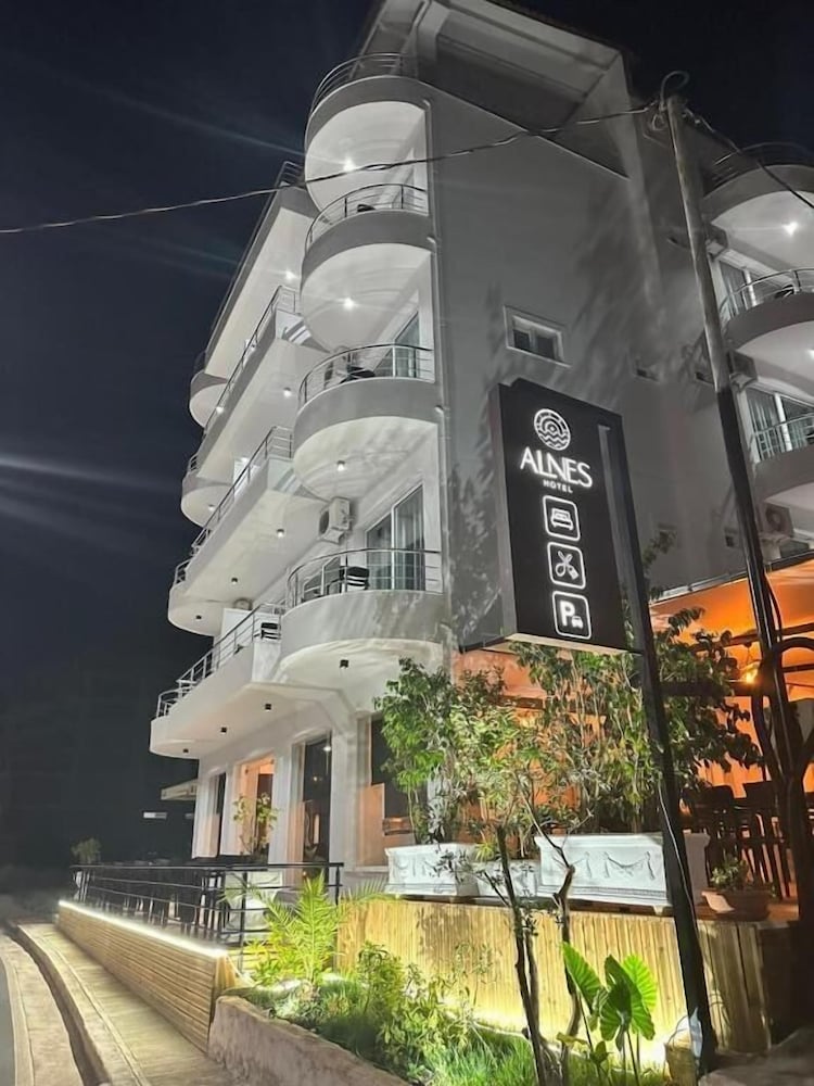 Hotel Alnes Hotel