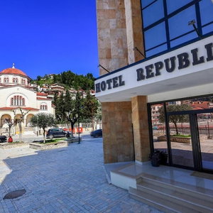 Hotel Hotel Republika Berat cazare Velabisht