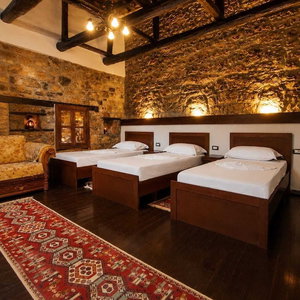 Hotel Guva Stone House Mangalem cazare Berat