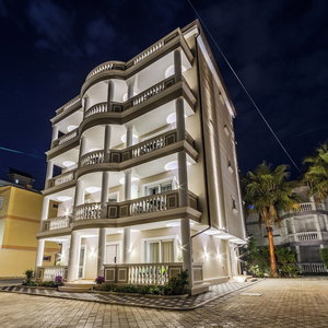 Hotel Sea La Vie Suites cazare Golem