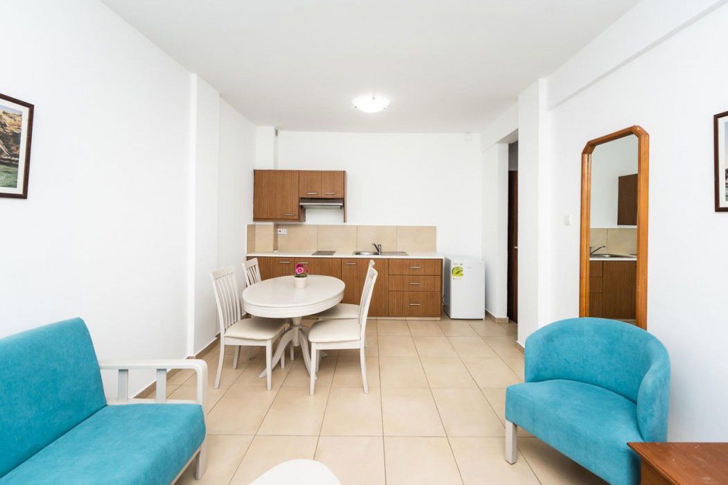 Hotel Flora Hotel Apartments