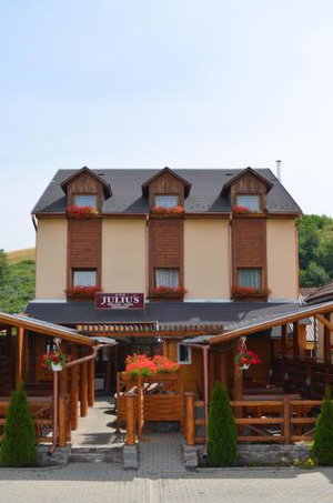 Hotel Juliu'S Panzio Csikszereda cazare Miercurea-Ciuc