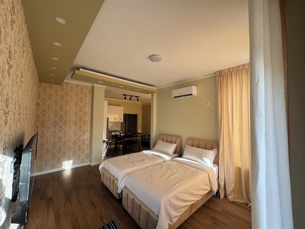 Maira Apartment