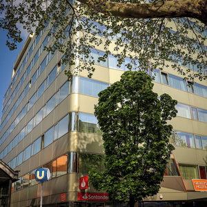 Hotel Simm’s Hotel – The Cityhotel Next To Metro U3 cazare Simmering