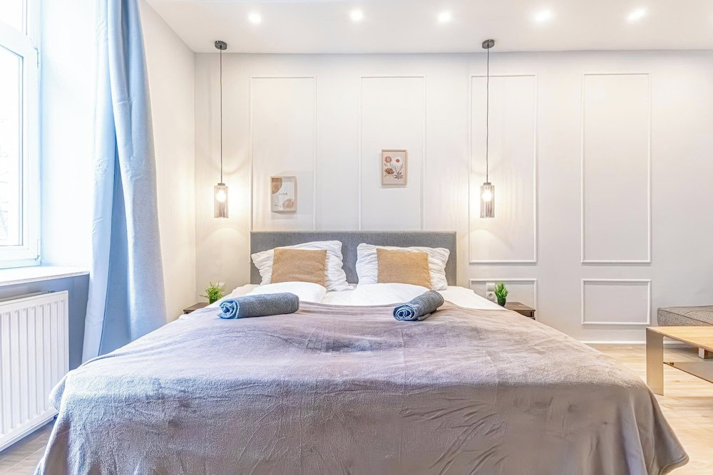 Hotel Vienna Apts & Rooms In Prime Location