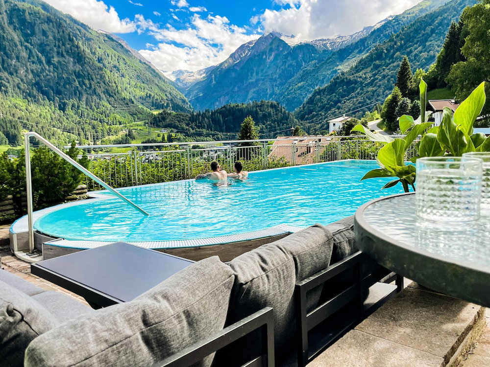Hotel Landhaus Lodges Kaprun By We Rent