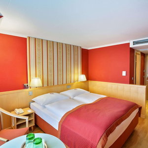 Hotel Austria Trend Hotel Ananas cazare Meidling