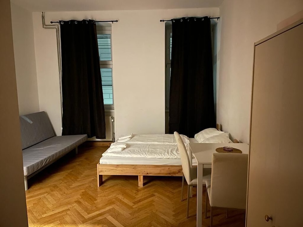 Hotel Easybook-In