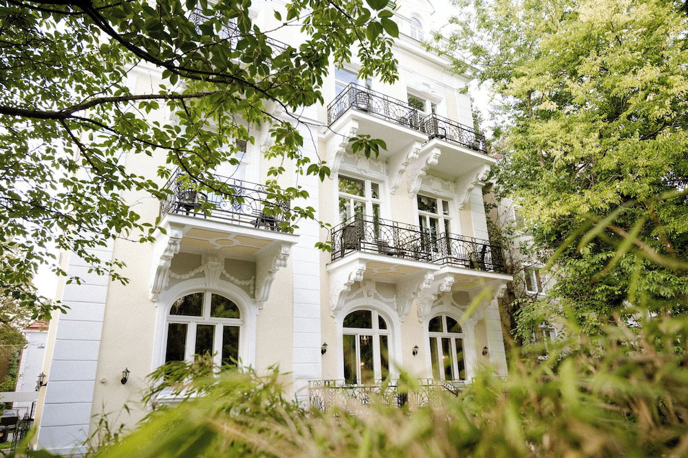 Hotel Hideauts Hotels Villa R