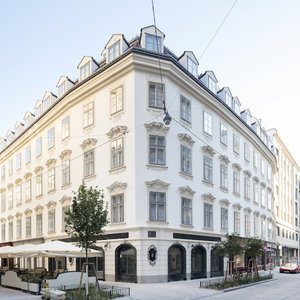 Hotel The Leo Grand cazare Innere Stadt