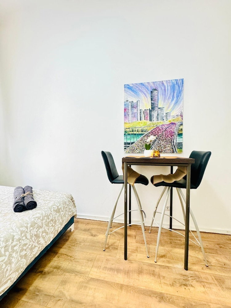Hotel 5Br Apt 10Min To Matzleinsdorfer