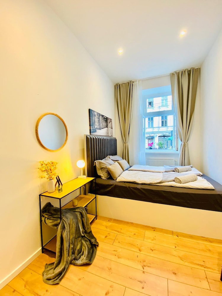 Hotel Comfy And Scenic 4Br Stay In Ottakring
