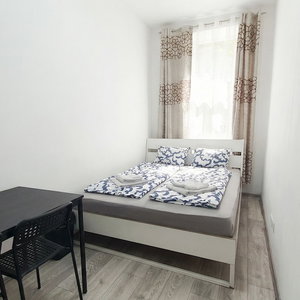 Hotel 15 Min To Vienna Center - Affordable & Simple 5Br Apt With Wifi cazare Simmering