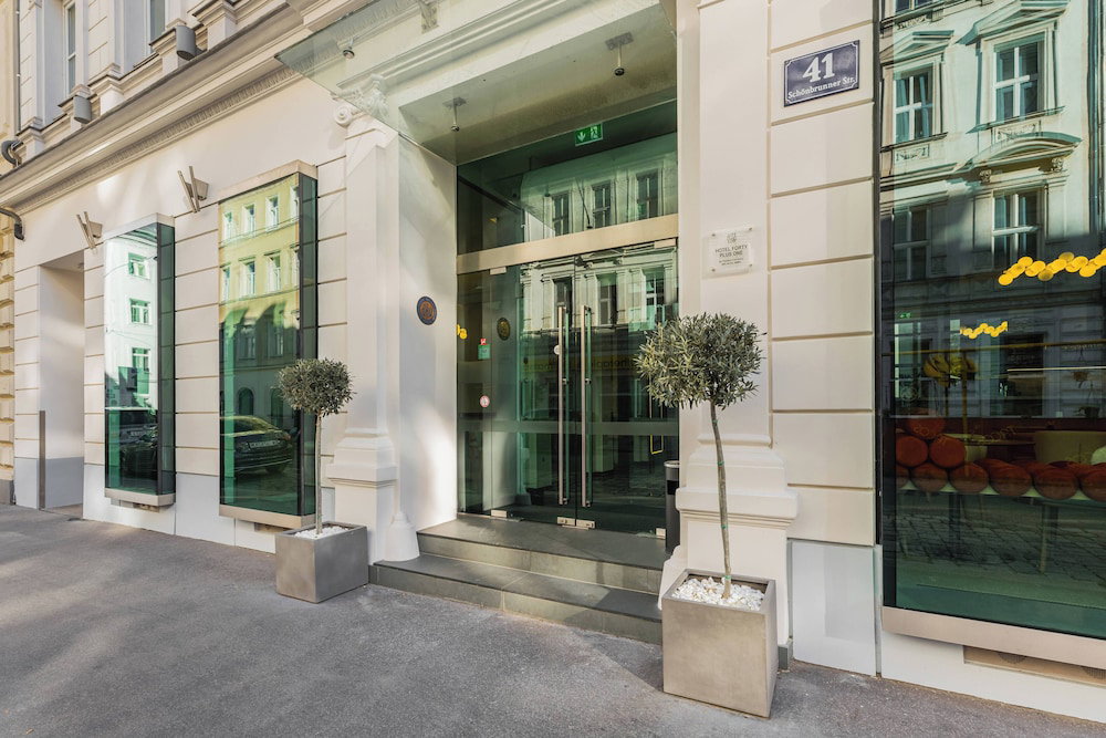 Hotel Fortyplusone Hotel