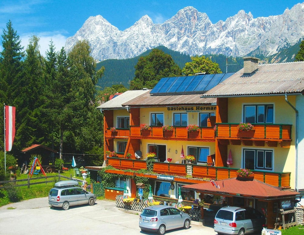 Hotel Apartment In Vorberg Near Dachstein Glacier