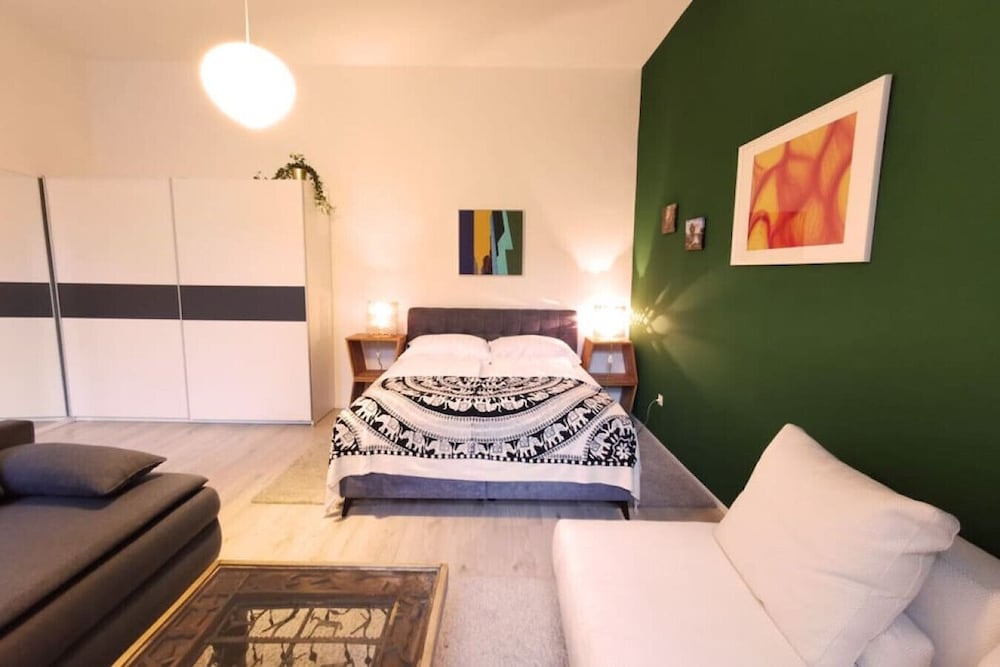 Hotel Green Palm - 60M2 - Cozy Central With A Green View