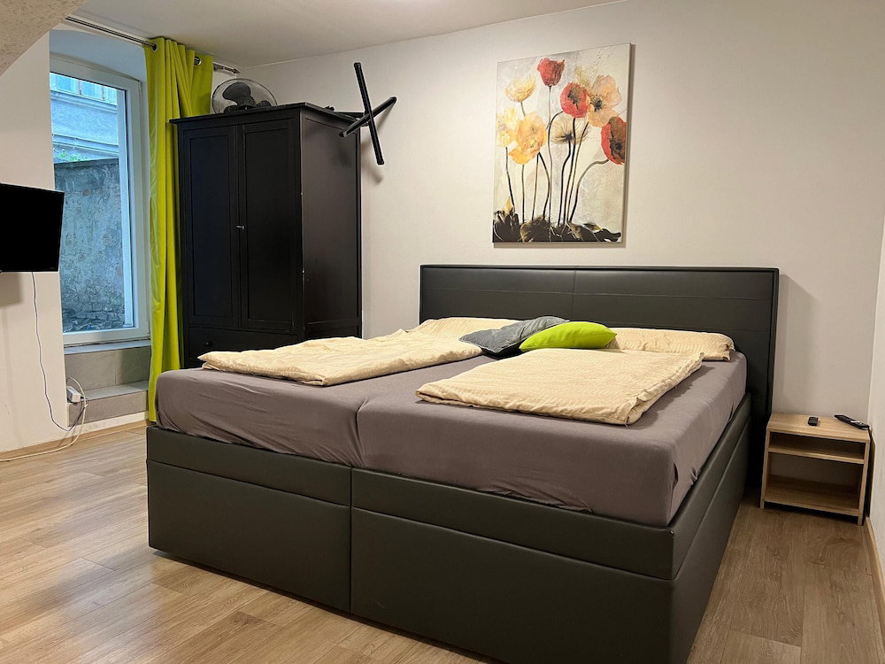 Hotel Long Stay 1Br Apt Near Prater Park