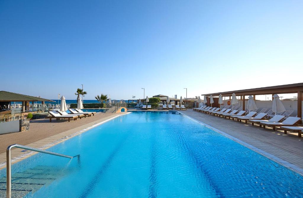 dal travel Astir Beach Hotel