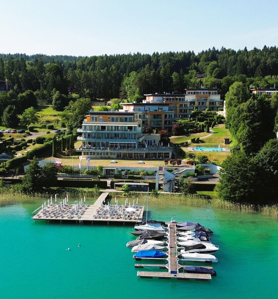 Hotel Mountains&Lakes Apartment Seepark Velden