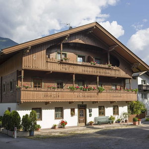 Hotel Apartment In Top Location In Fugen With Balcony cazare Kapfing