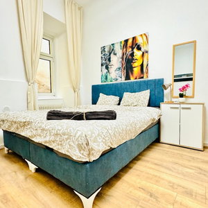 Hotel 5Br Apartment Near Matzleinsdorfer cazare Meidling