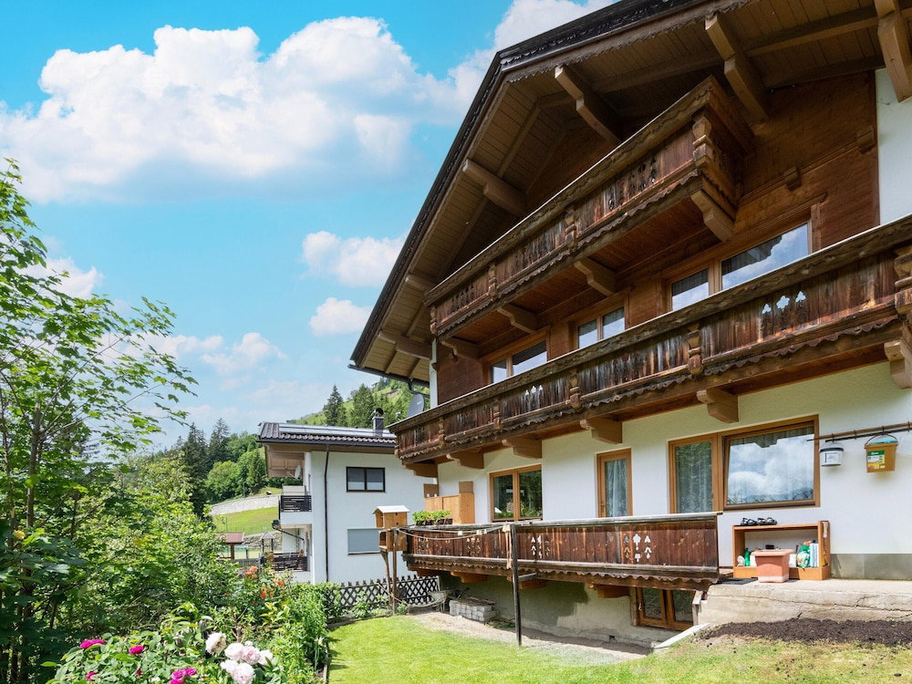 Hotel Chalet In Mayrhofen Near Penken Ski Lift
