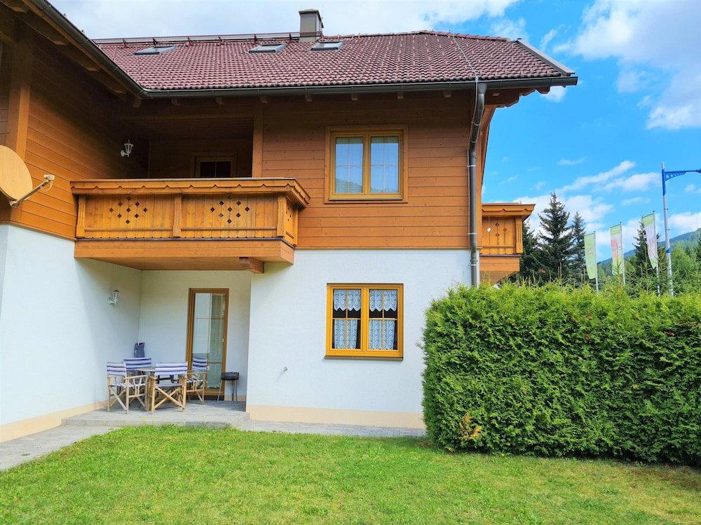 Hotel Bright Apartment Near Thermal Springs