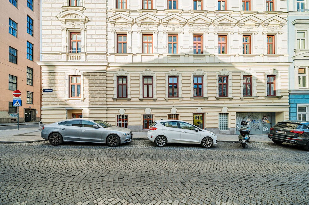 Hotel Easy-Flat Severingasse - Stylish 73Sqm Apartment Near Park And Tram