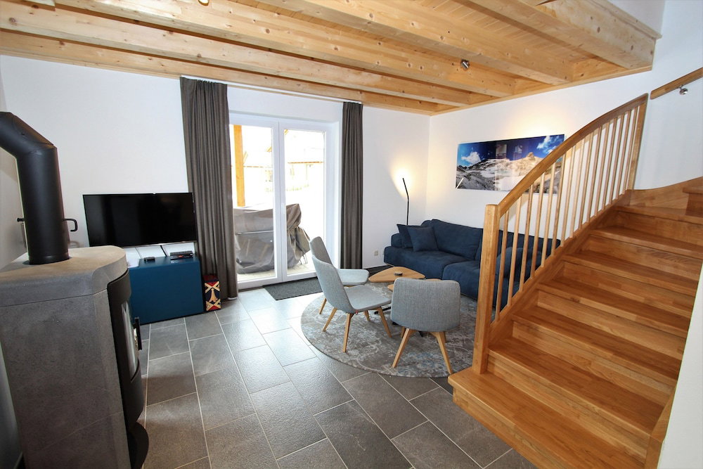 Hotel Luxurious Chalet In Kotschach-Mauthen Near Ski Area