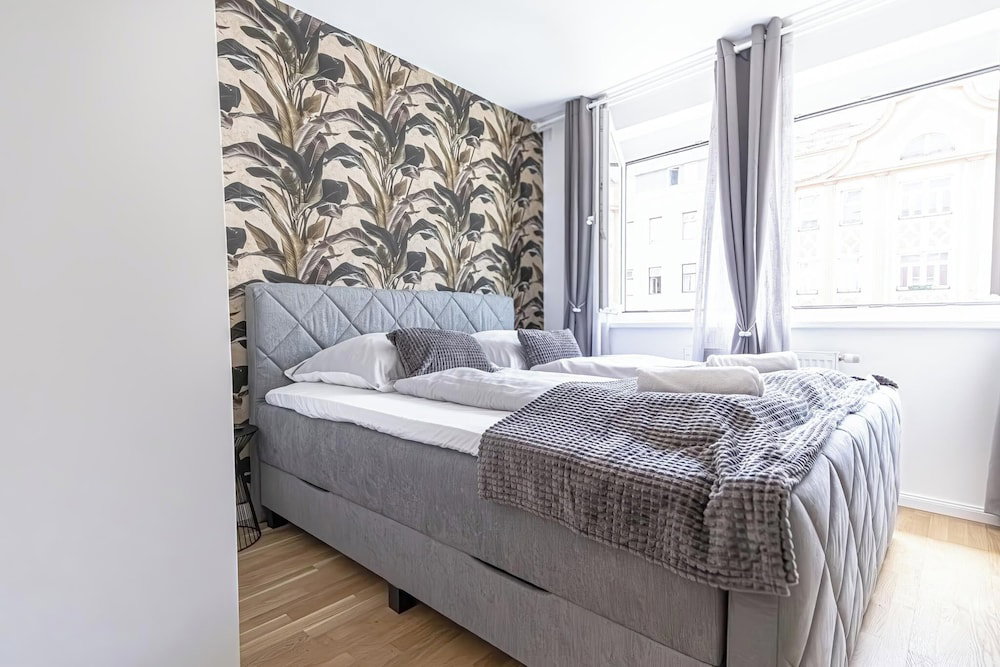 Hotel 1Br 1Lr 9 Min Center King Bed Metro