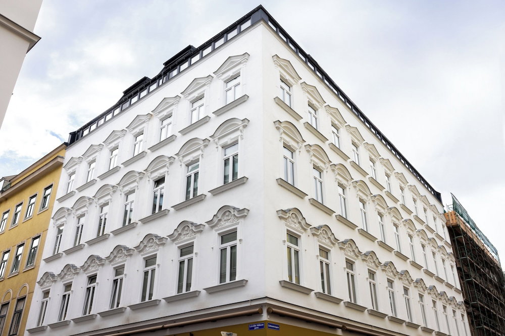 Alon Homes Vienna Premium City Center Apartments