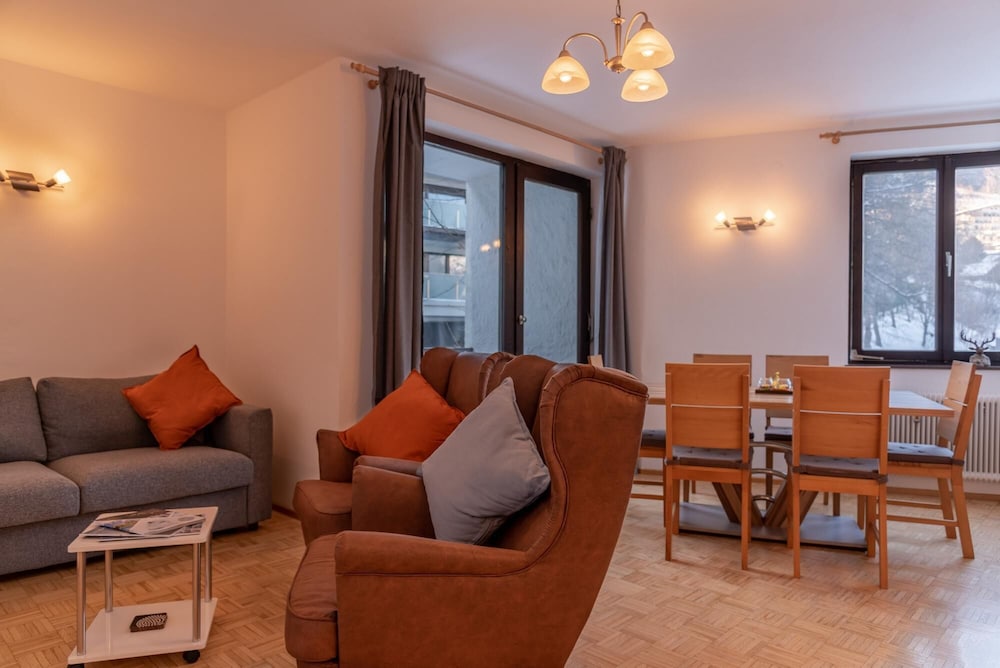 Hotel Apartment Six T Nine Balcony Near Ski Lift