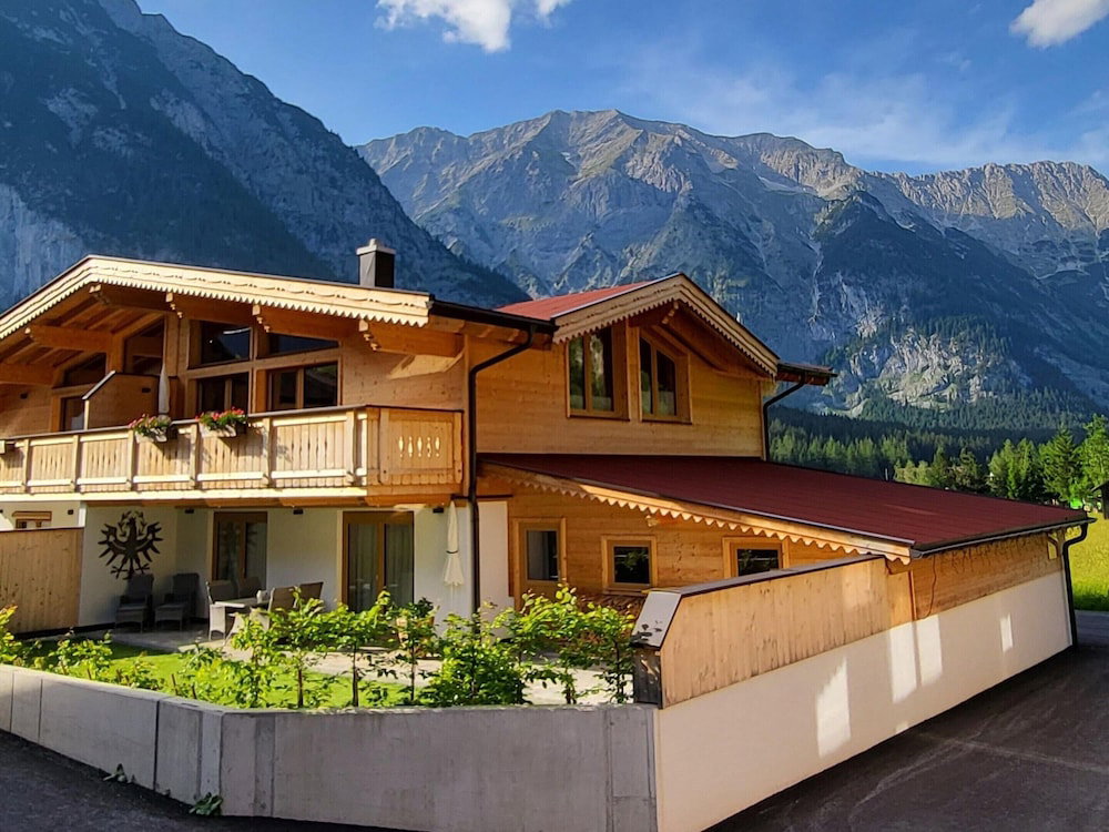 Hotel Chalet In Leutasch Near Ski Trails