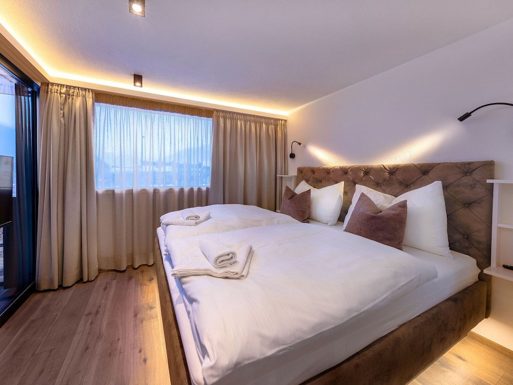 Hotel Apartment In Bramberg With Mountain Views