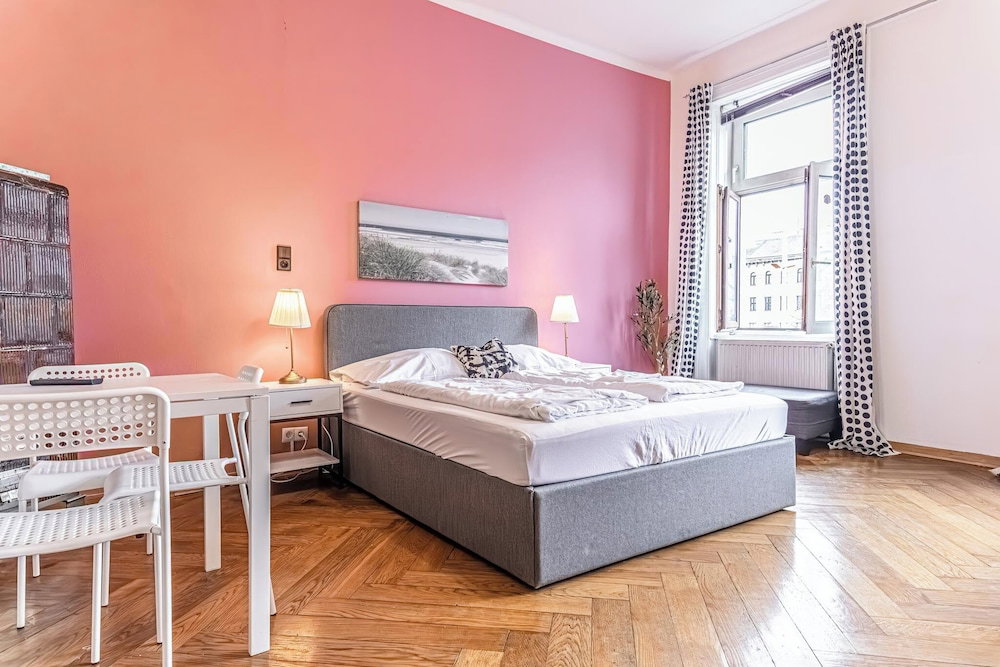 Hotel Chic 1Br Apartment Near Akh Center