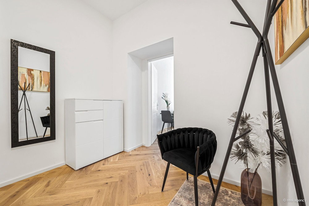 Hotel Easy-Flat Rokitanskygasse - Apartments Near Tram 43 To City Center