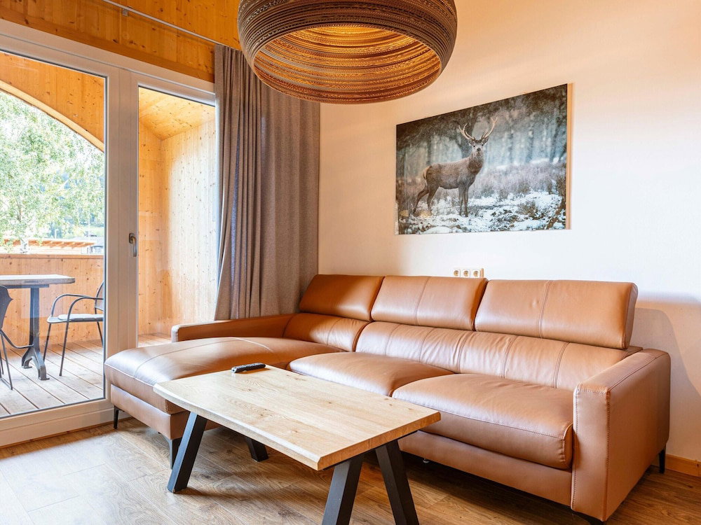 Hotel Spacious Apartment Near Ski Area