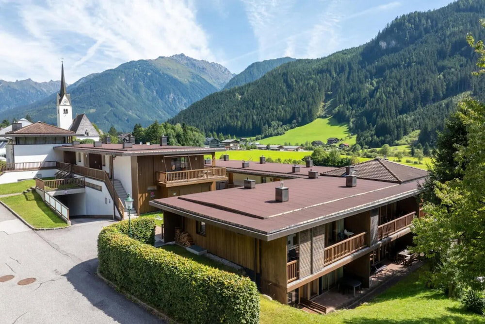 Hotel Tranquil Mountain Chalet For 8
