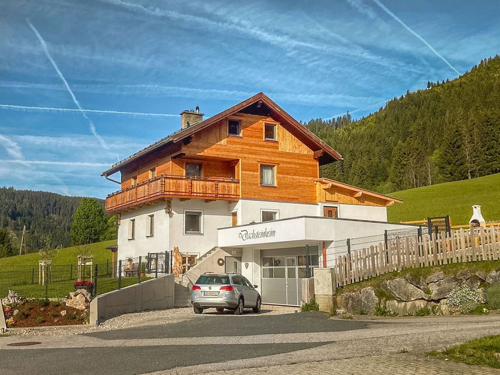 Hotel Chalet In Filzmoos With Sauna & Mountain Views