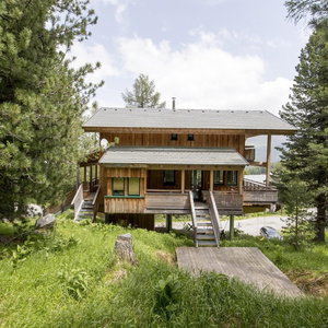 Hotel Charming Chalet With Indoor Hot Tub cazare Ramingstein