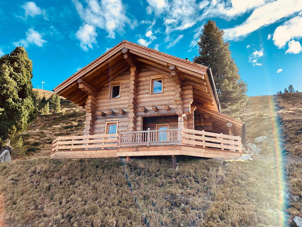 Hotel Chalet In Wildkogel With Ski-In/Ski-Out