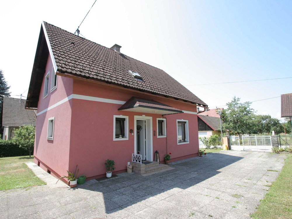 Hotel Modern Apartment With Garden Near The Petzen Ski Area In Eberndorf / Carinthia