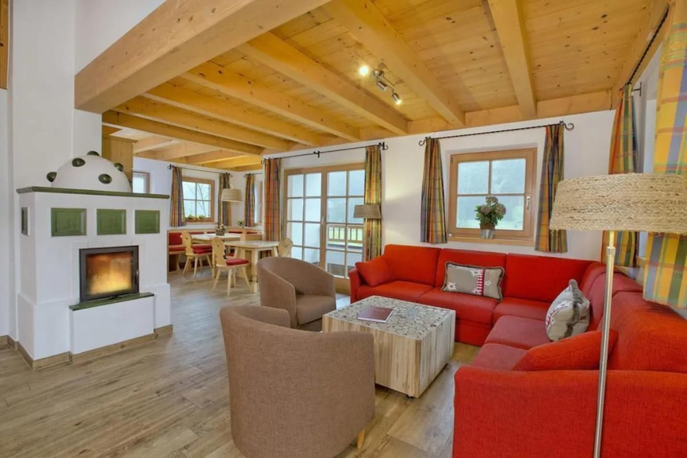 Hotel Scenic Valley Chalet In Austria